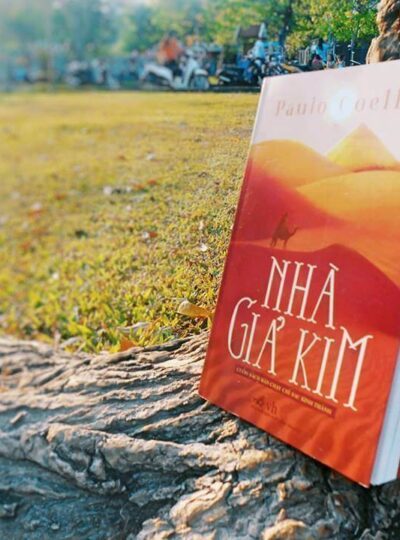 Nhà Giả Kim – 10 Người khen Hay thì 9 Người chê Dở
