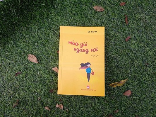 1487-mua-gio-ngang-vai-reviewsach.jpg