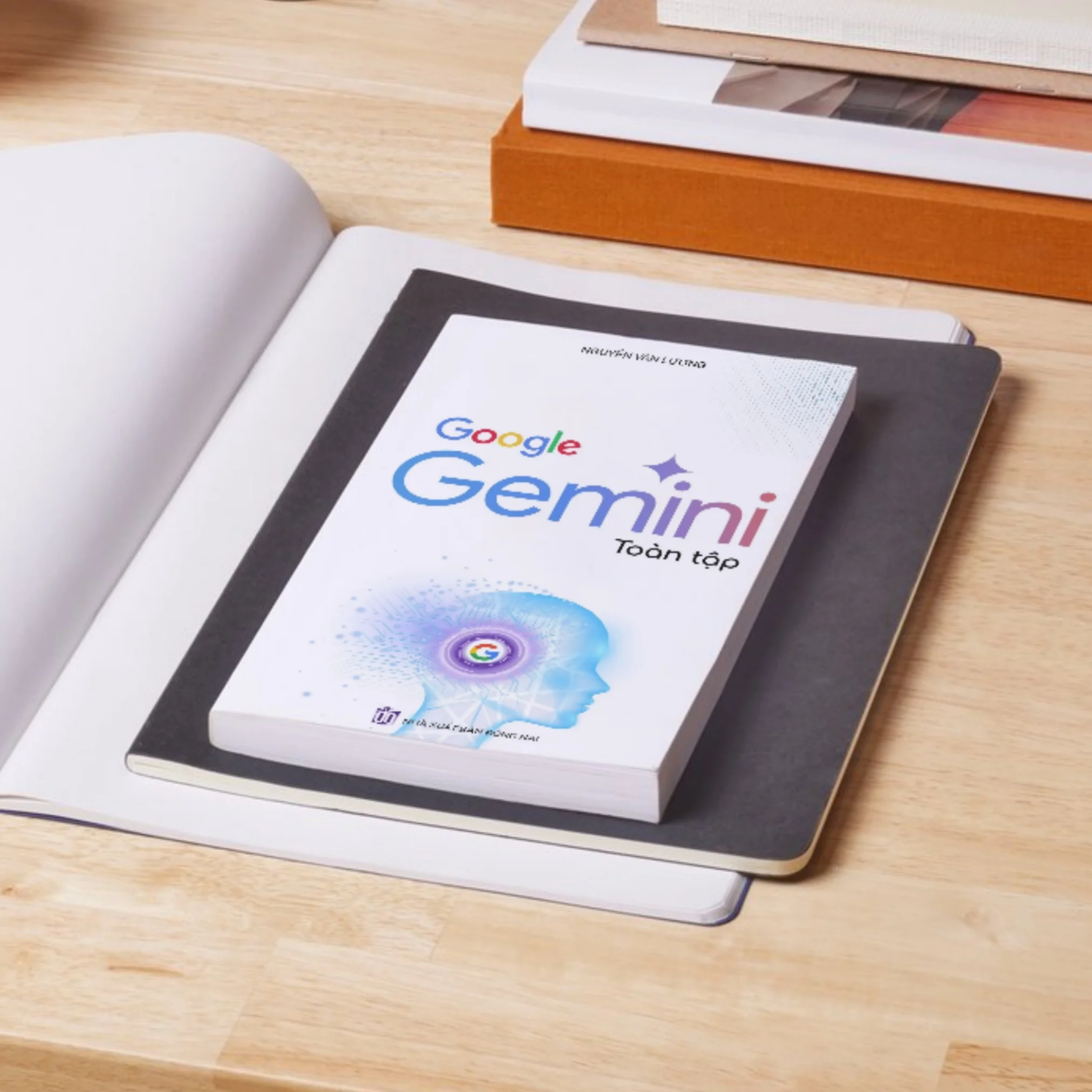 Review sách “Google Gemini Toàn Tập”: Làm chủ công cụ AI trong kỷ nguyên số
