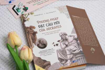 Review sách Phương Pháp Đặt Câu Hỏi Của Socrates